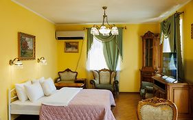 Квартира Антиквара У Центрі Полтави Мережа Alexapartments Документи Для Відряджень Безконтатне Заселення Цілодобово