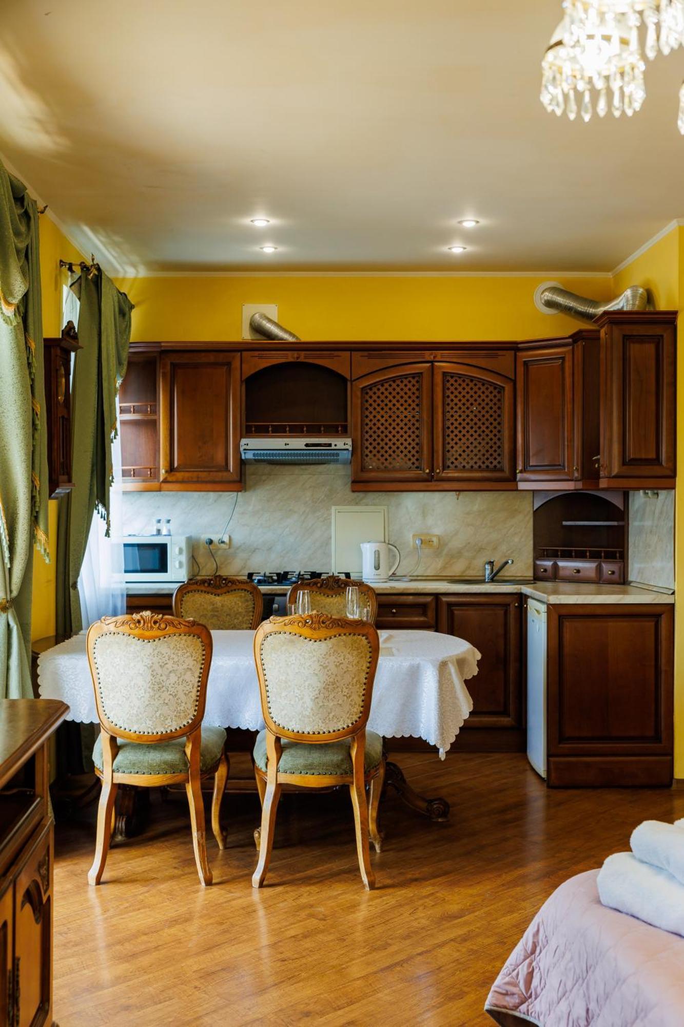 Квартира Антиквара У Центрі Полтави Мережа Alexapartments Документи Для Відряджень Безконтатне Заселення Цілодобово Полтава Экстерьер фото