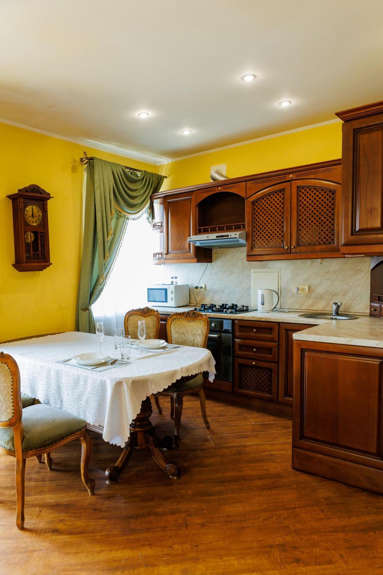 Квартира Антиквара У Центрі Полтави Мережа Alexapartments Документи Для Відряджень Безконтатне Заселення Цілодобово Полтава Экстерьер фото
