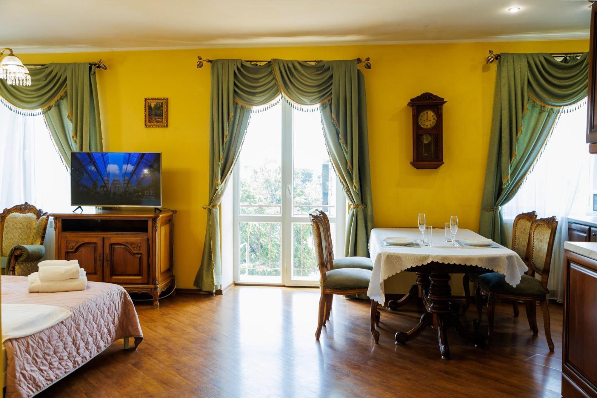 Квартира Антиквара У Центрі Полтави Мережа Alexapartments Документи Для Відряджень Безконтатне Заселення Цілодобово Полтава Экстерьер фото